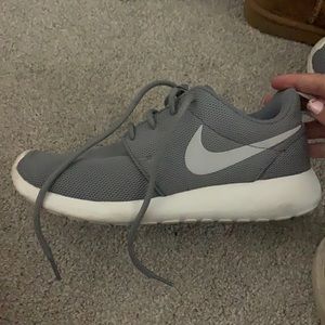 Grey Nike Roshes